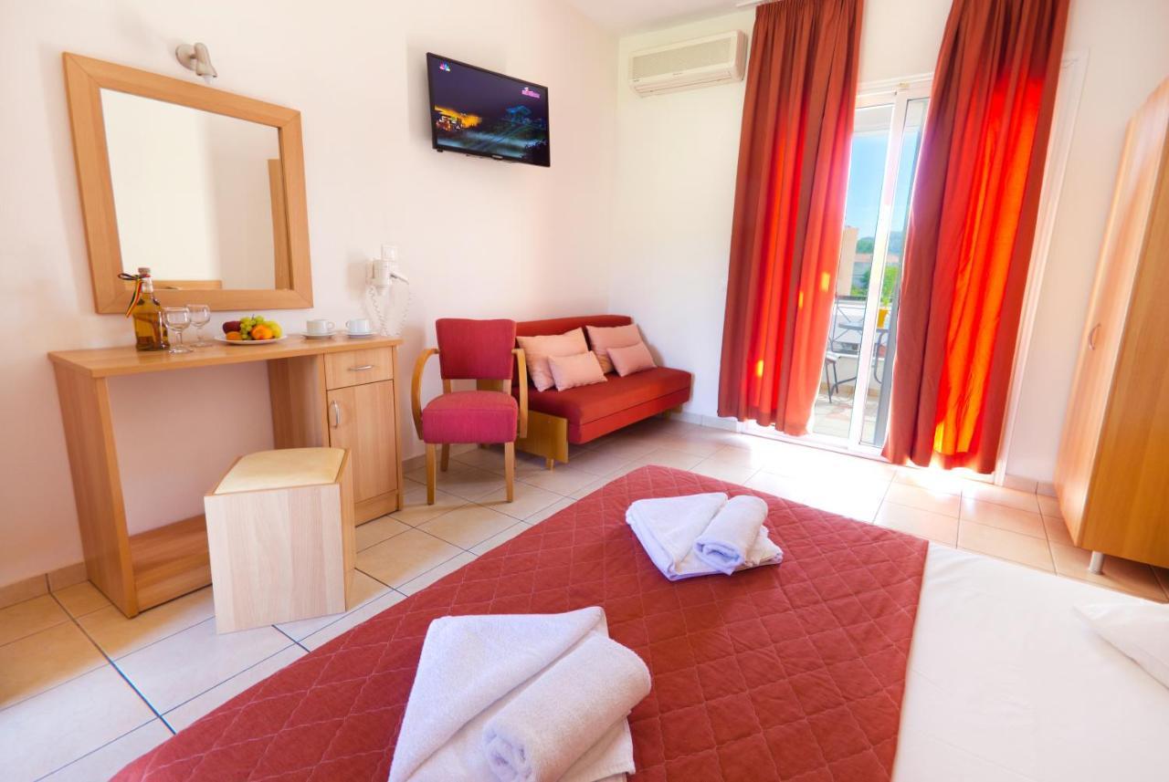 Hotel Filia Liménasz Kültér fotó